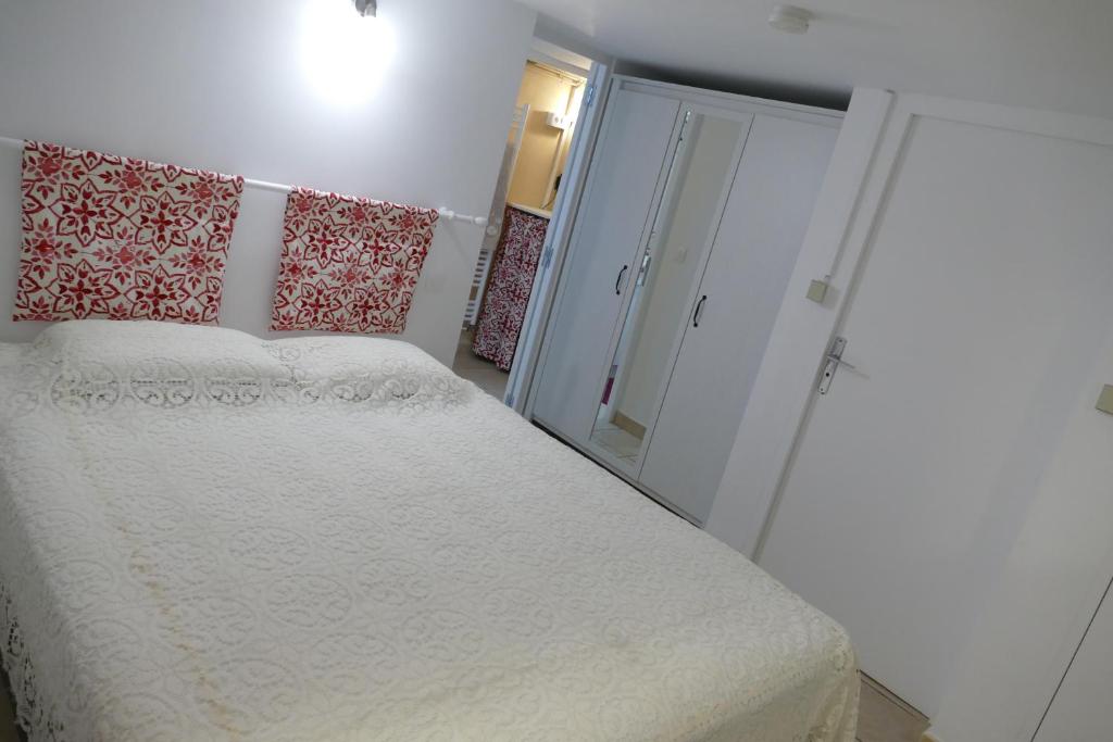 Appartement avec véranda donnant sur le jardin photo 3