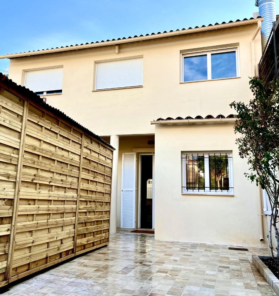 Maison de ville tout confort à Cannes et à 10 Minutes à pied de la plage