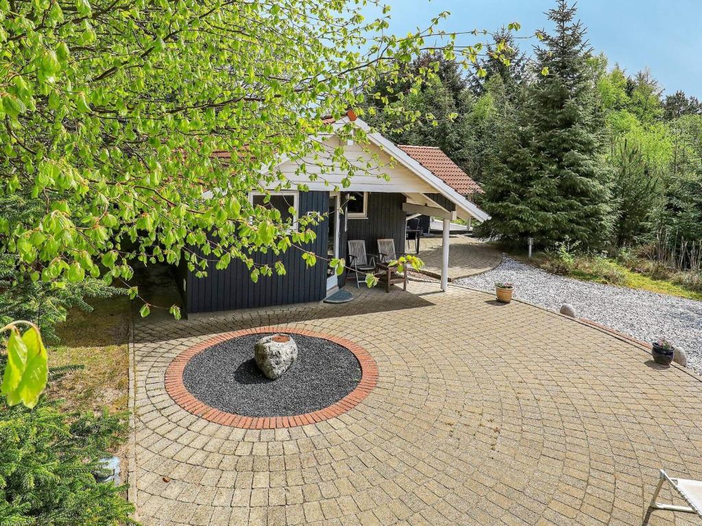 Three-Bedroom Holiday home in Hals 1
