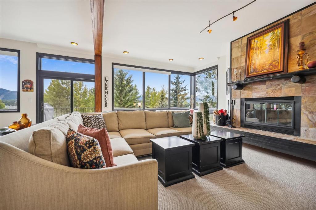 Bella Vista townhouse photo 3