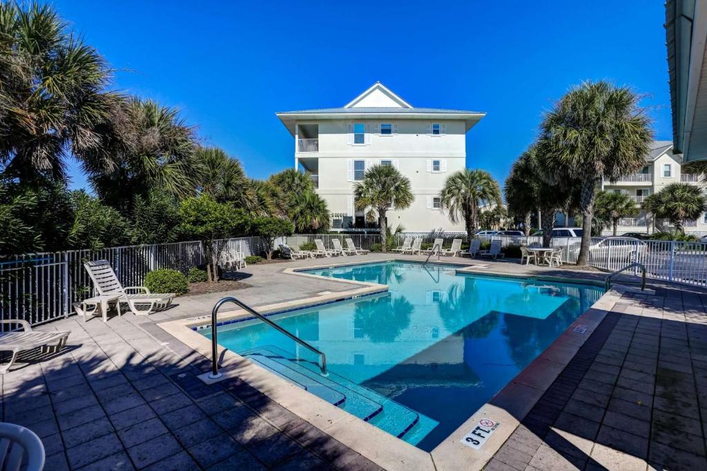 Gulf Island Condominium 722 image