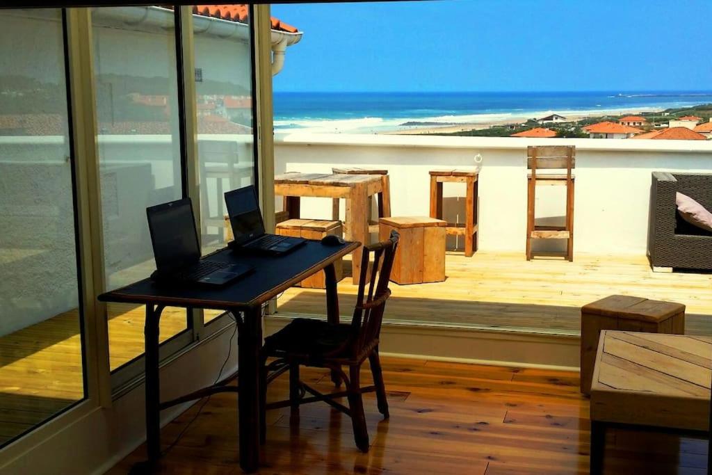 T2 à Anglet grande terrasse vue mer, plage à pied. photo 1