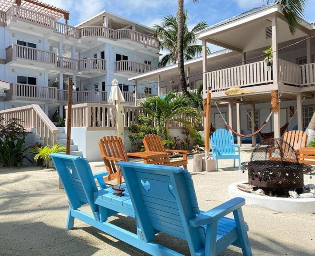 La Isla Resort photo 3