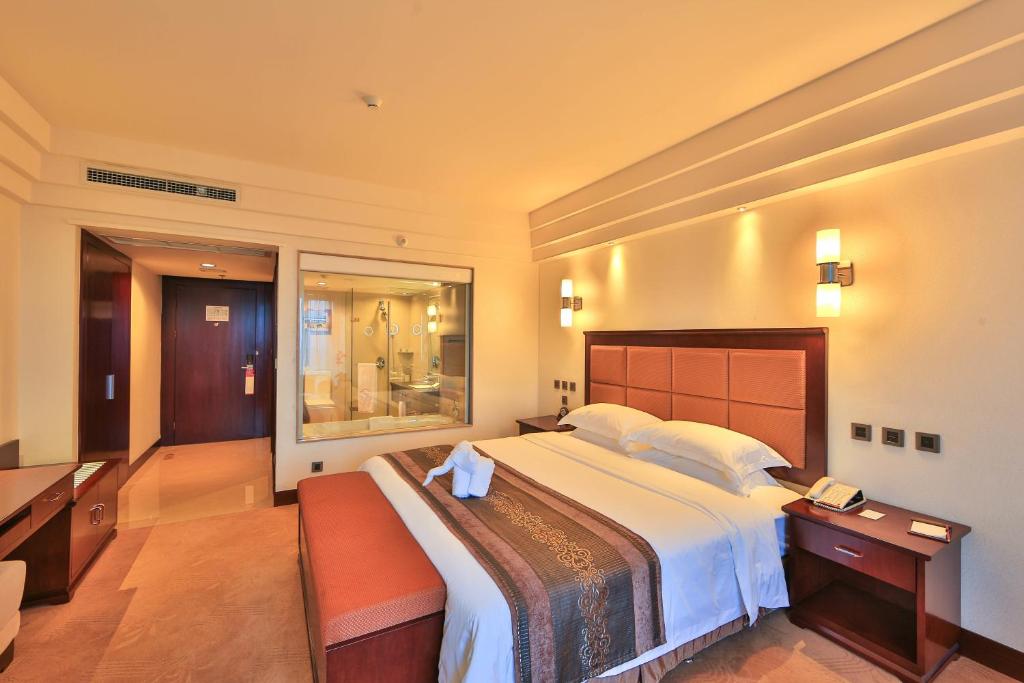Ramada Chengdu North - Tap to explore photos