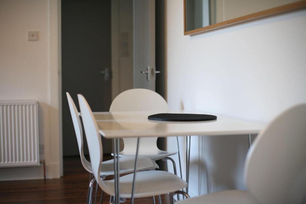 Aberdeen Serviced Apartments: Charlotte street photo 2