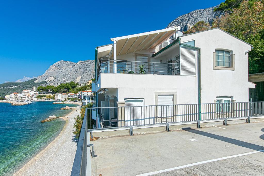 Apartments by the sea Drasnice, Makarska - 6652 photo 1