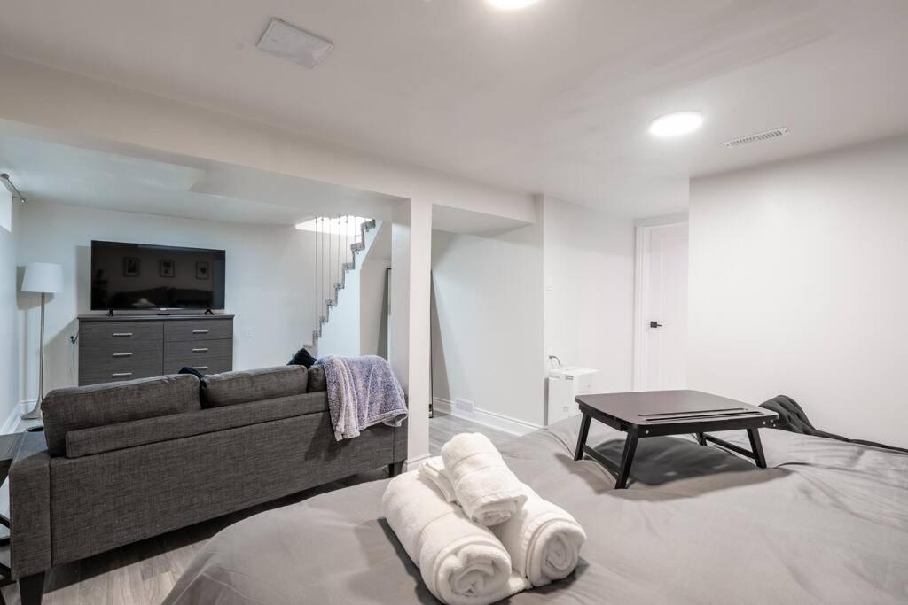 Cozy 4-Bdrm Pet-Friendly East Hamilton Escape photo 3