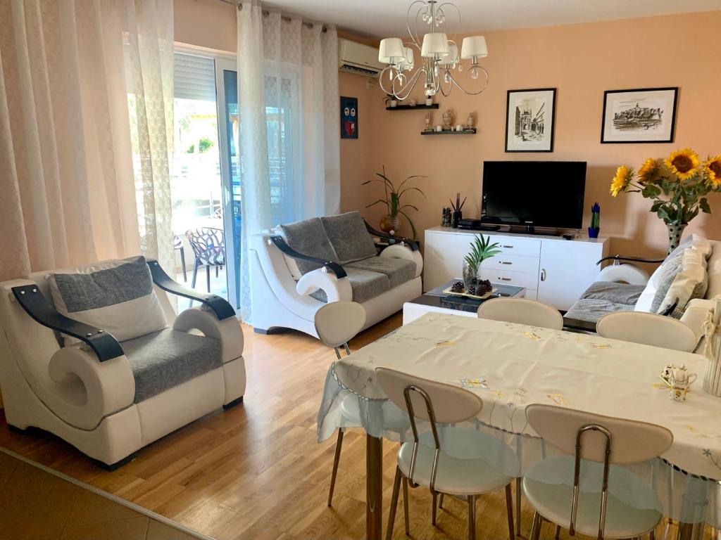 Sunny Apartment Petrovac photo 1