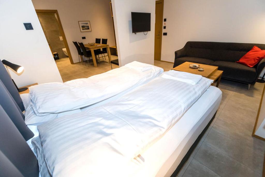 Hrimland Apartments photo 3