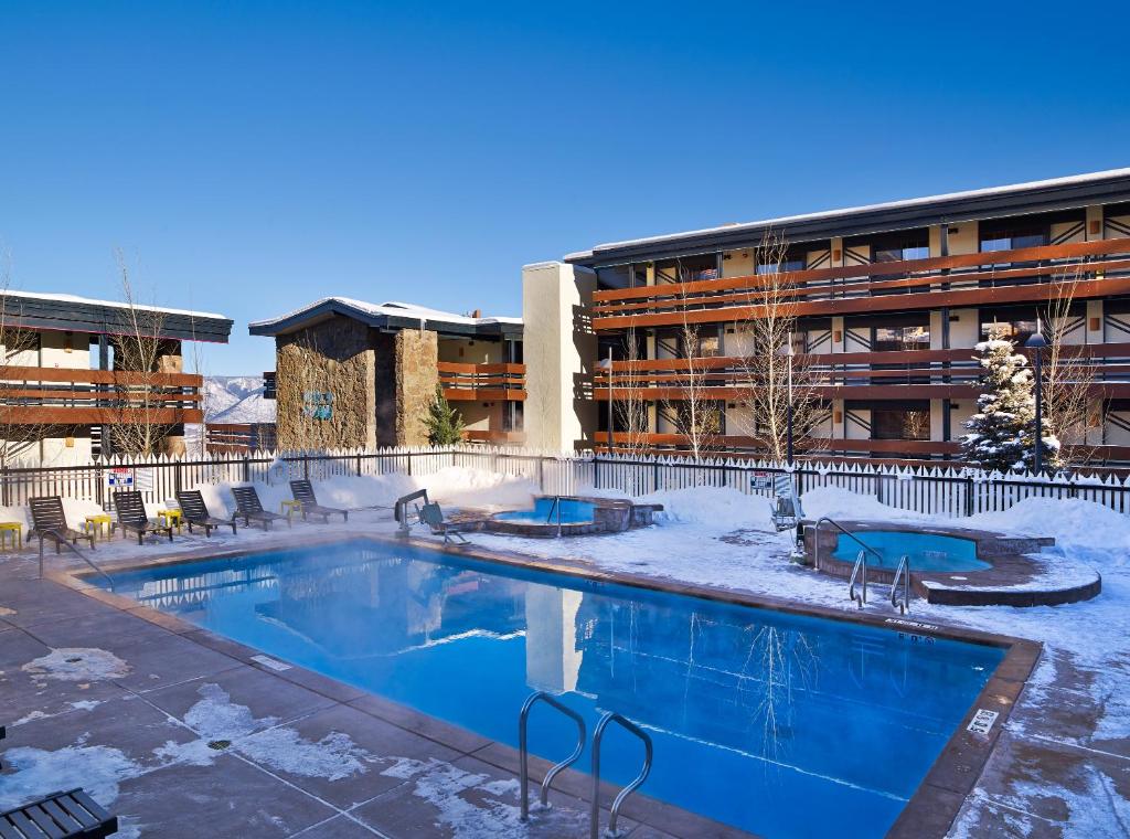 Wildwood Snowmass image