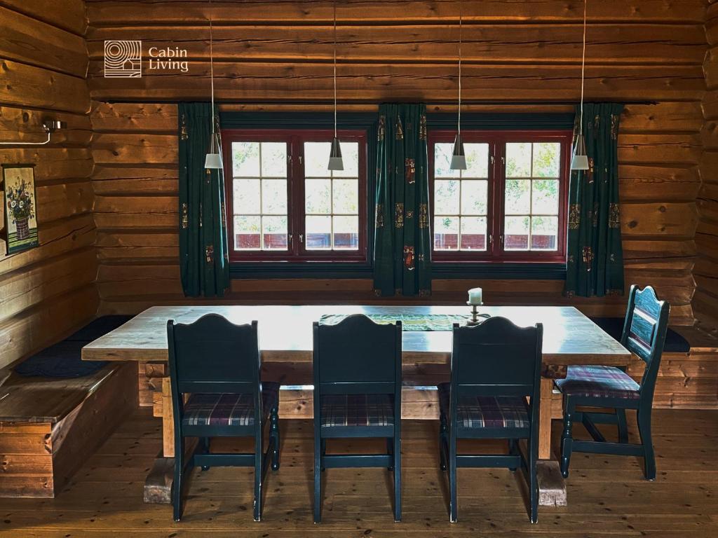 Solid and cozy cottage in a secluded location photo 4