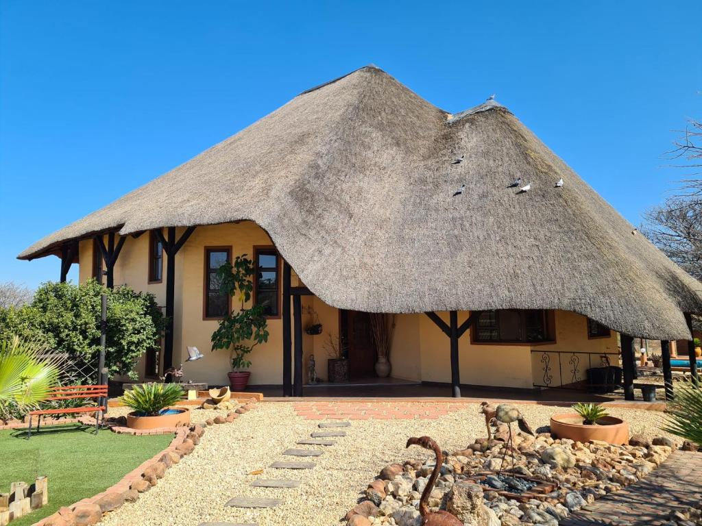 Privathaus mit eigenem Pool - Windhoek photo 1