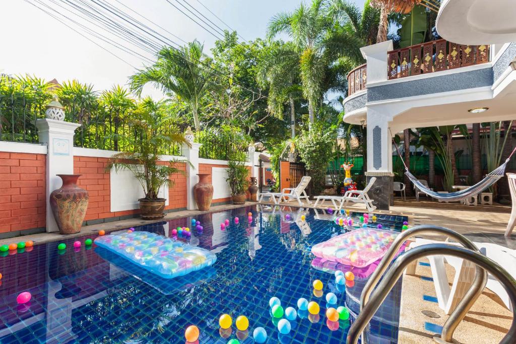 MADEE VILLA - PATTAYA HOLIDAY HOUSE WALKING STREET 6 bedrooms photo 3