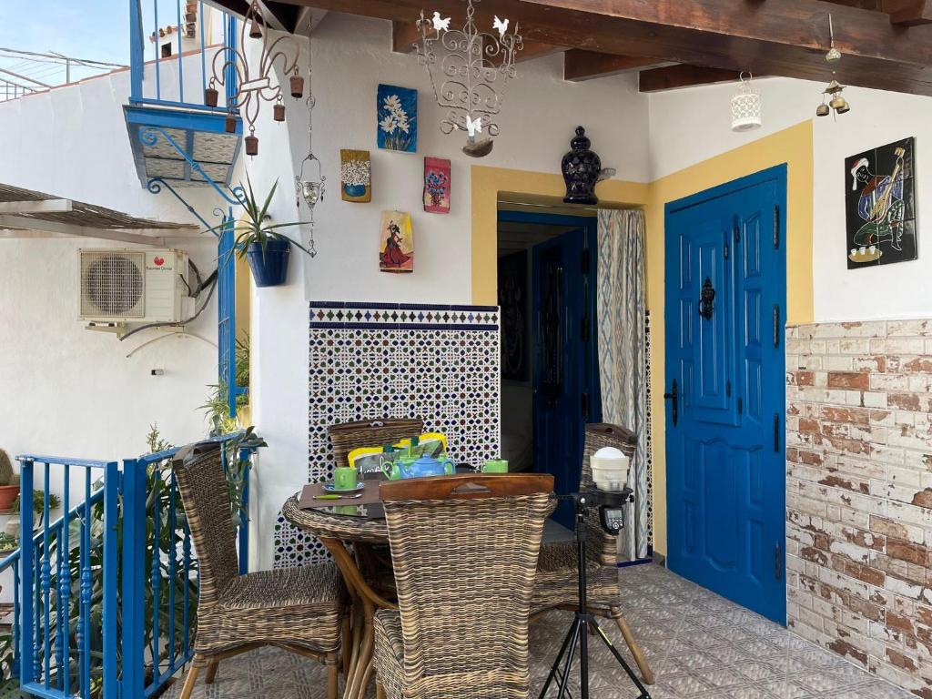 CASA MARUJA WiFi 300MB & JACUZZI photo 3