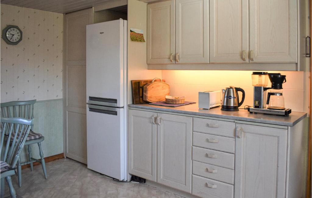Beautiful Apartment In Nybrostrand With Wifi photo 4