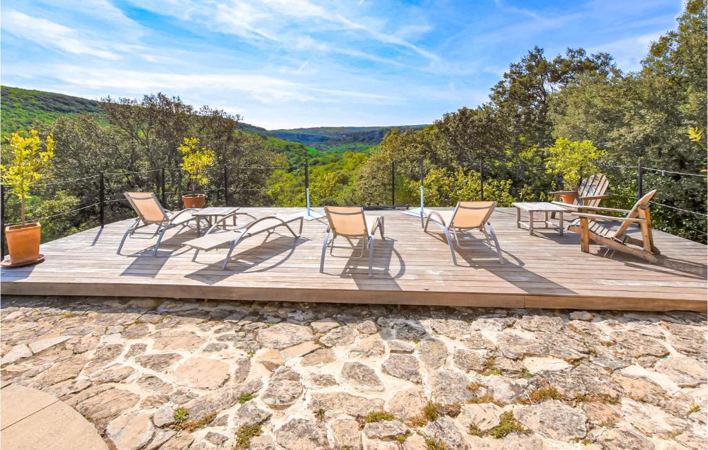 Awesome Home In Bonnieux With 4 Bedrooms, Outdoor Swimming Pool And Heated Swimming Pool photo 4