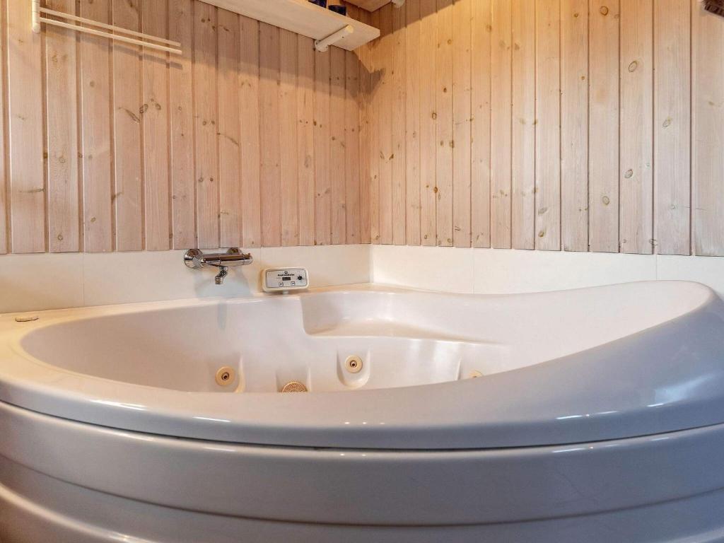 Three-Bedroom Holiday home in Otterup 7 photo 1