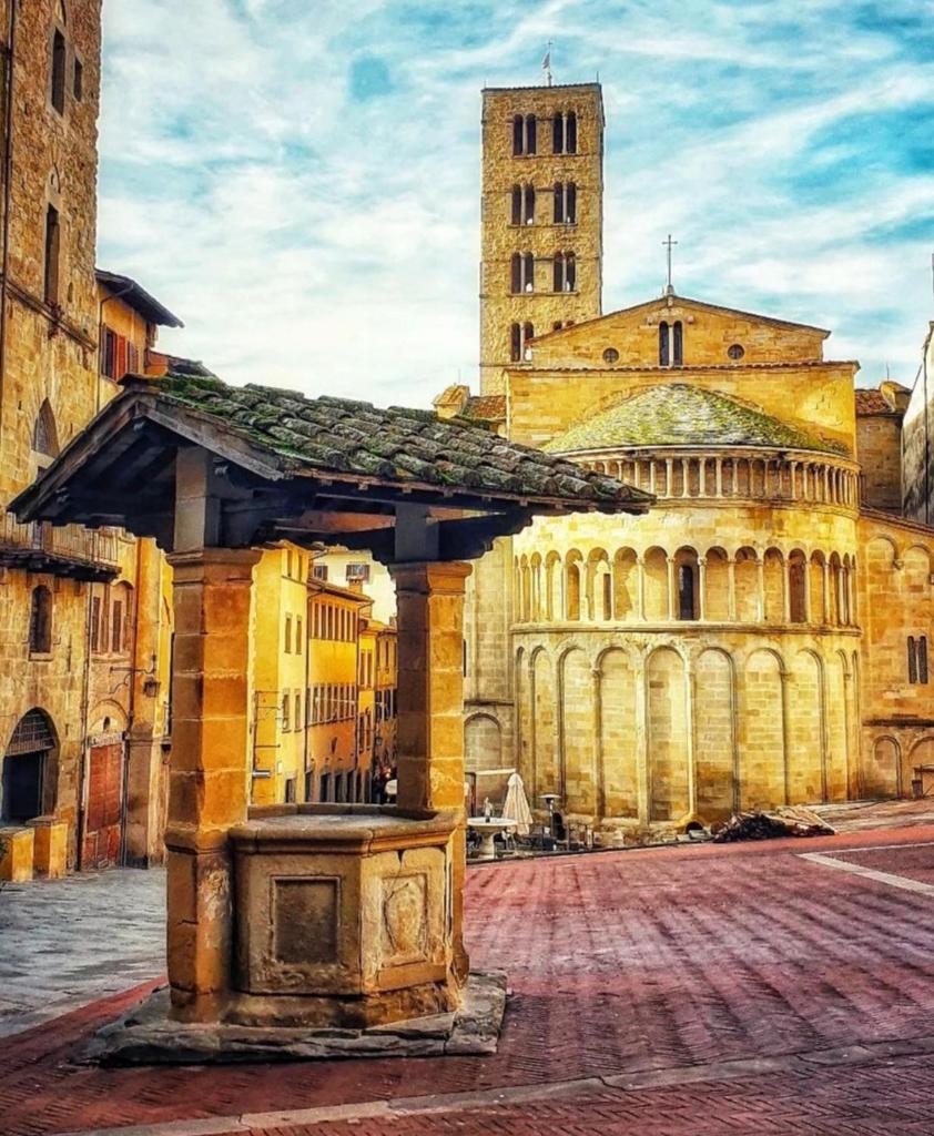 Vasari Home - Tap to explore photos