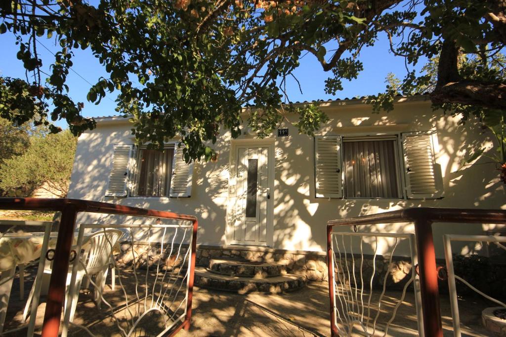 Seaside holiday house Cove Rogacic, Vis - 8887