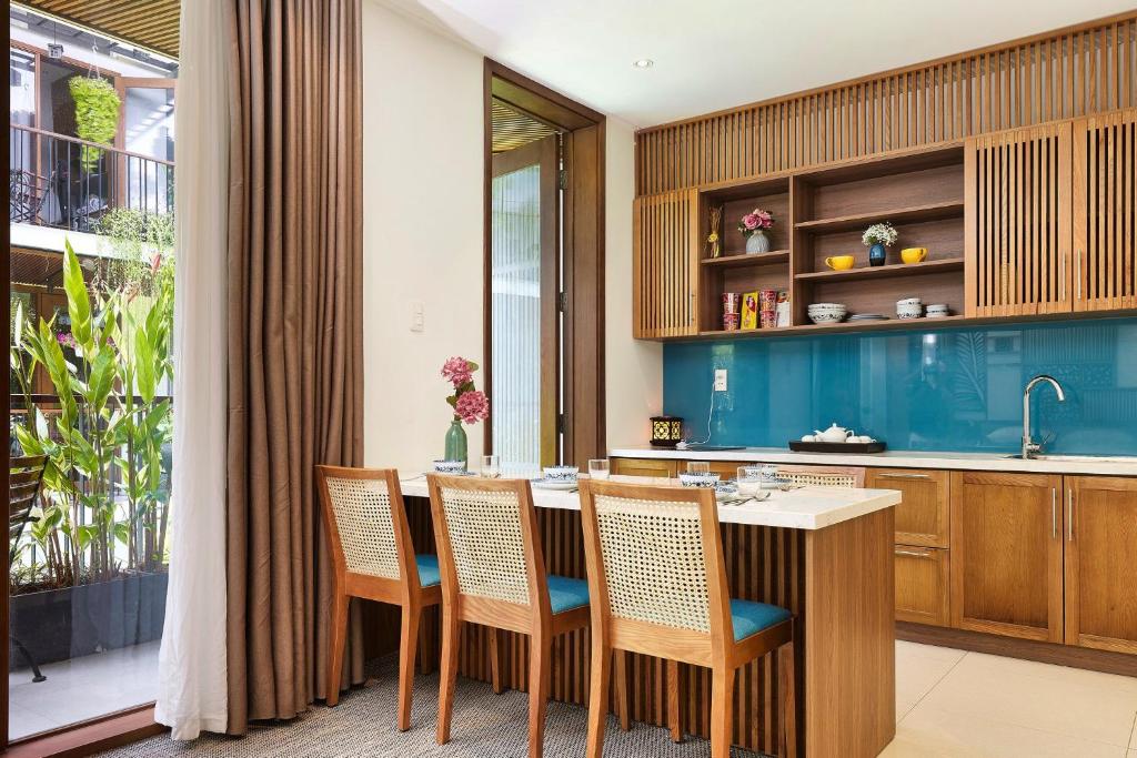 Tam House Villa Hotel