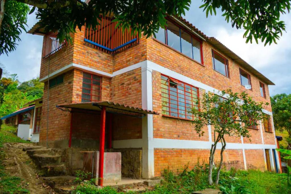 Casa de Campo Los Guayabos-Finca-PRADILLA- Kilometro 26 Carretera El Colegio-Charquito-Vereda Brasil Bajo photo 2
