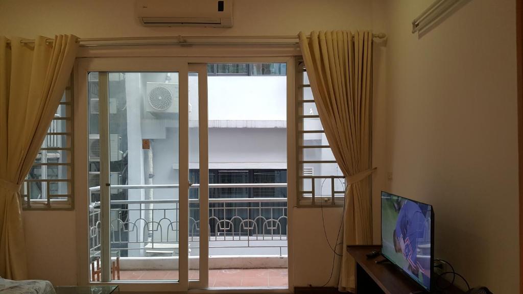 Căn hộ balcony Hồ Gươm, dài ngày giá tốt.