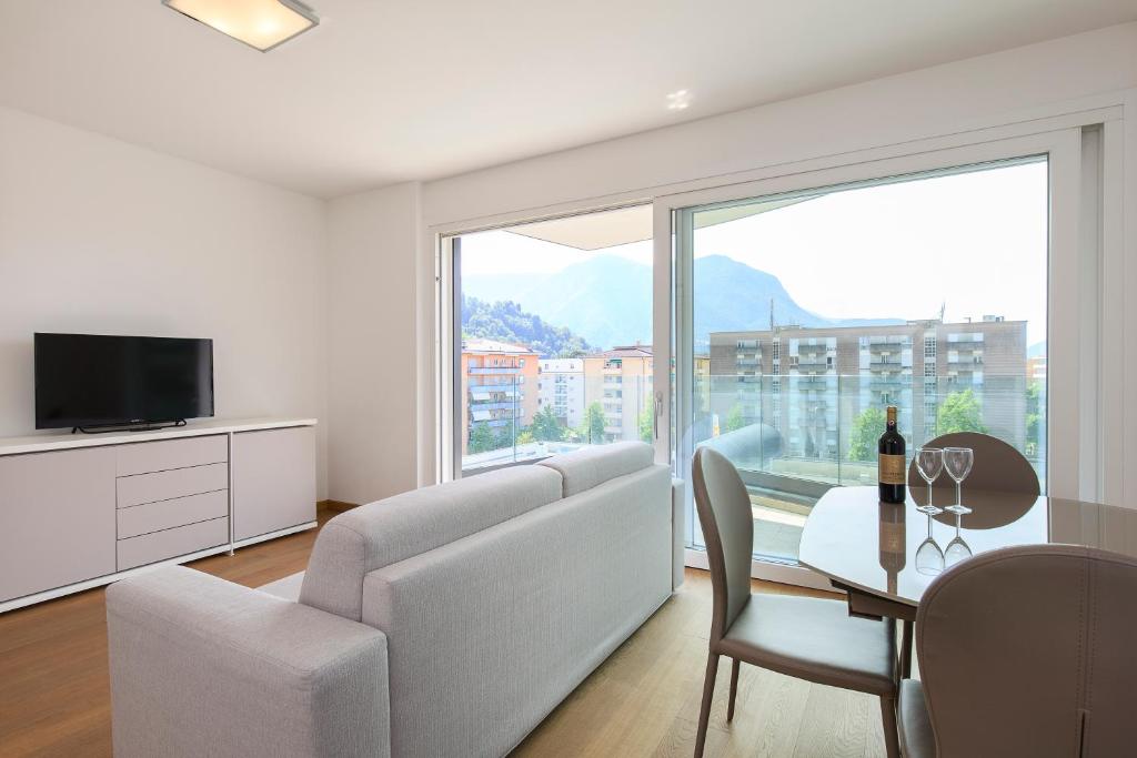 Roggia 16 by Quokka 360 - central flat with balcony photo 2