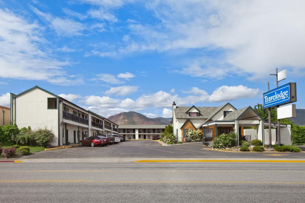 Travelodge by Wyndham Wenatchee photo 1