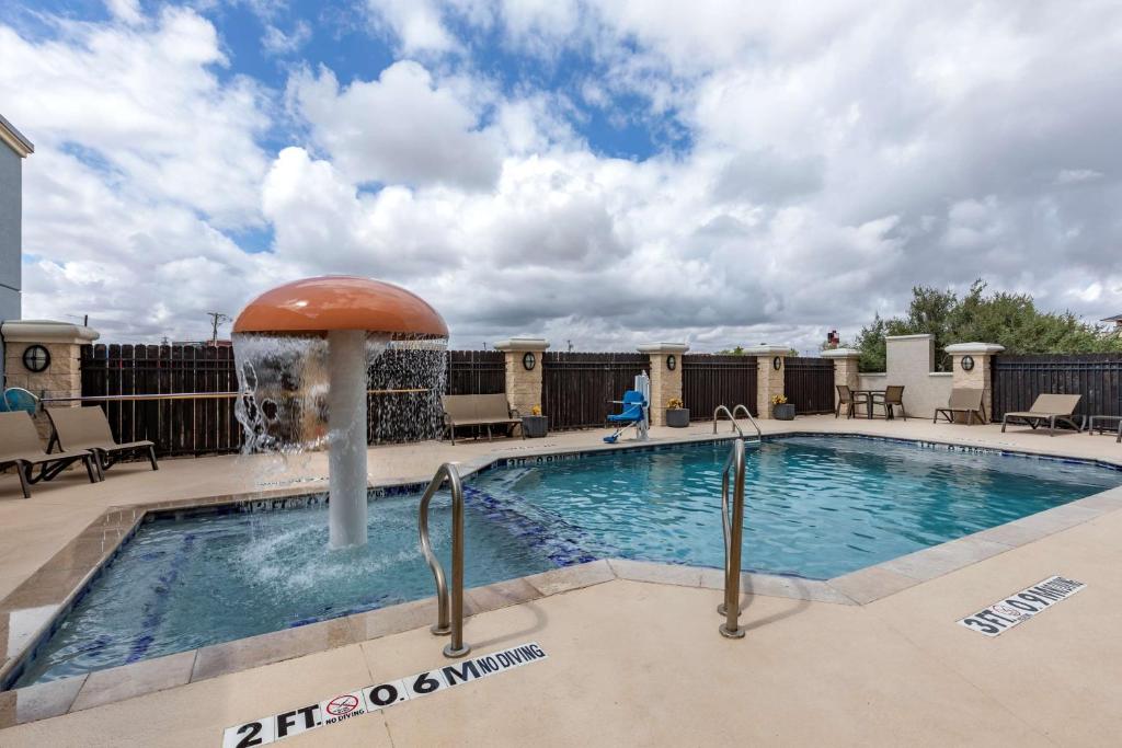 Best Western Plus North Odessa Inn & Suites image