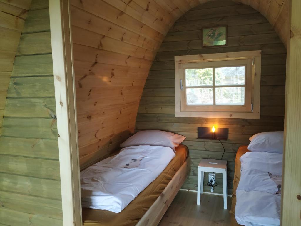 Boshut "Het Zwijntje" met sauna photo 4