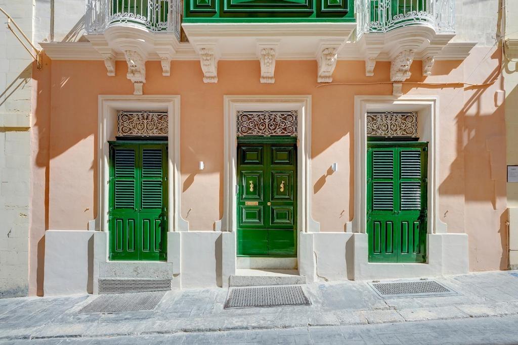 Traditional Maltese Townhouse wt Terrace and Pool photo 2