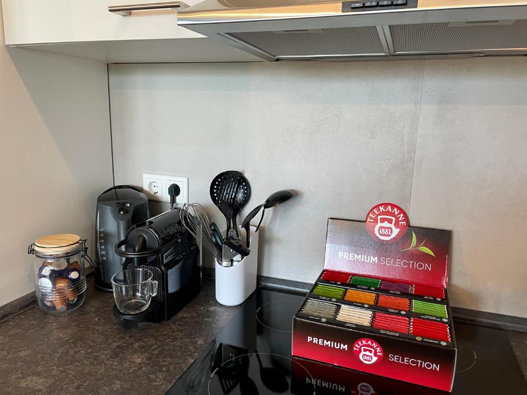 River Main I Taunus View I Workplace I Kitchen photo 2