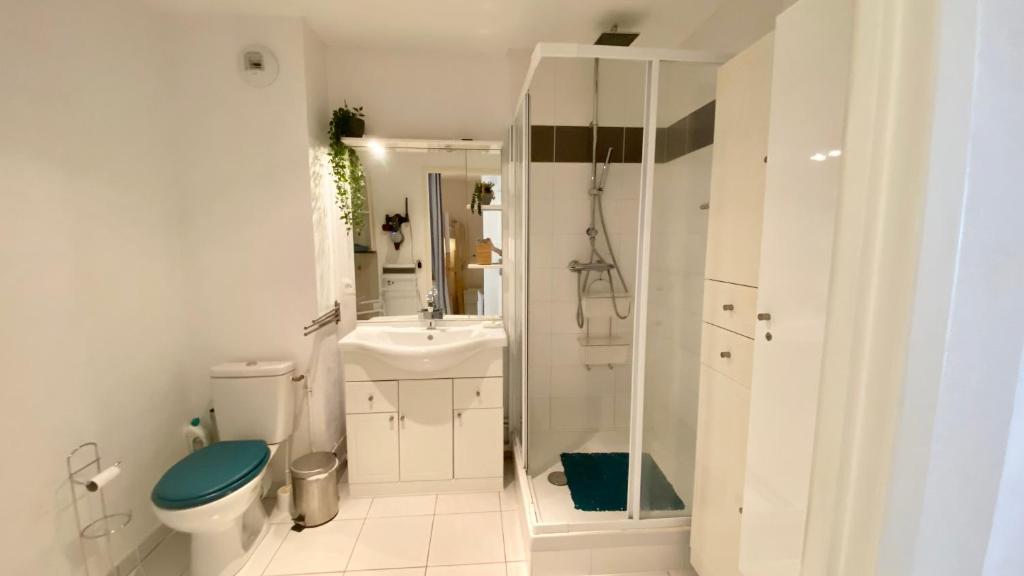 Superbe apt cosy, 50m de la plage, 4 pers, vue côté mer photo 4