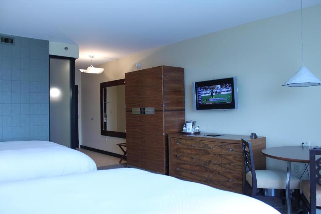 Bally's Evansville Casino & Hotel photo 3
