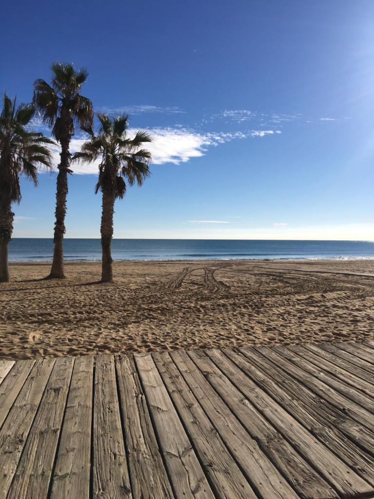 2 Minutes From The Beach