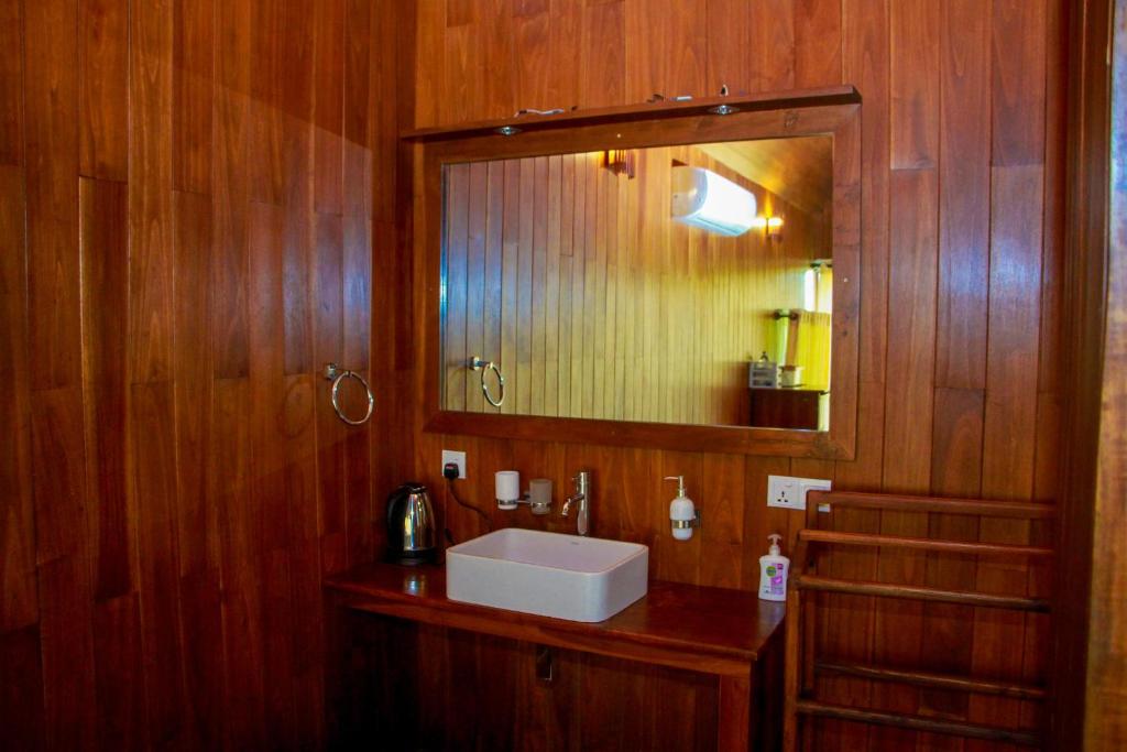 Sigiriya Water Cottage photo 4