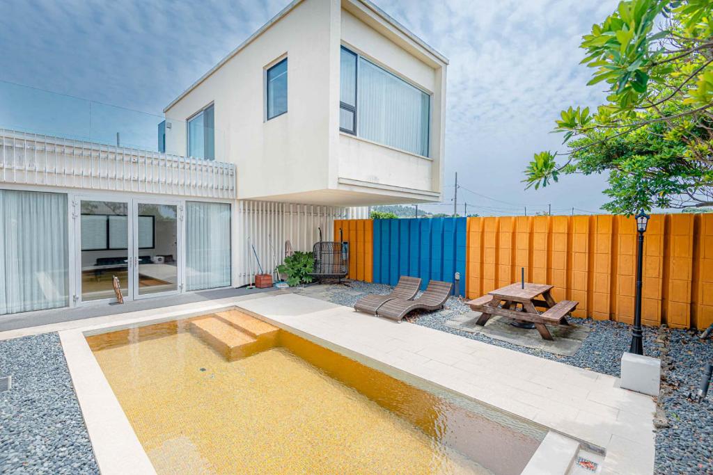 Boutique Pool Villa NAMIB Room Type - Double Room with Pool View