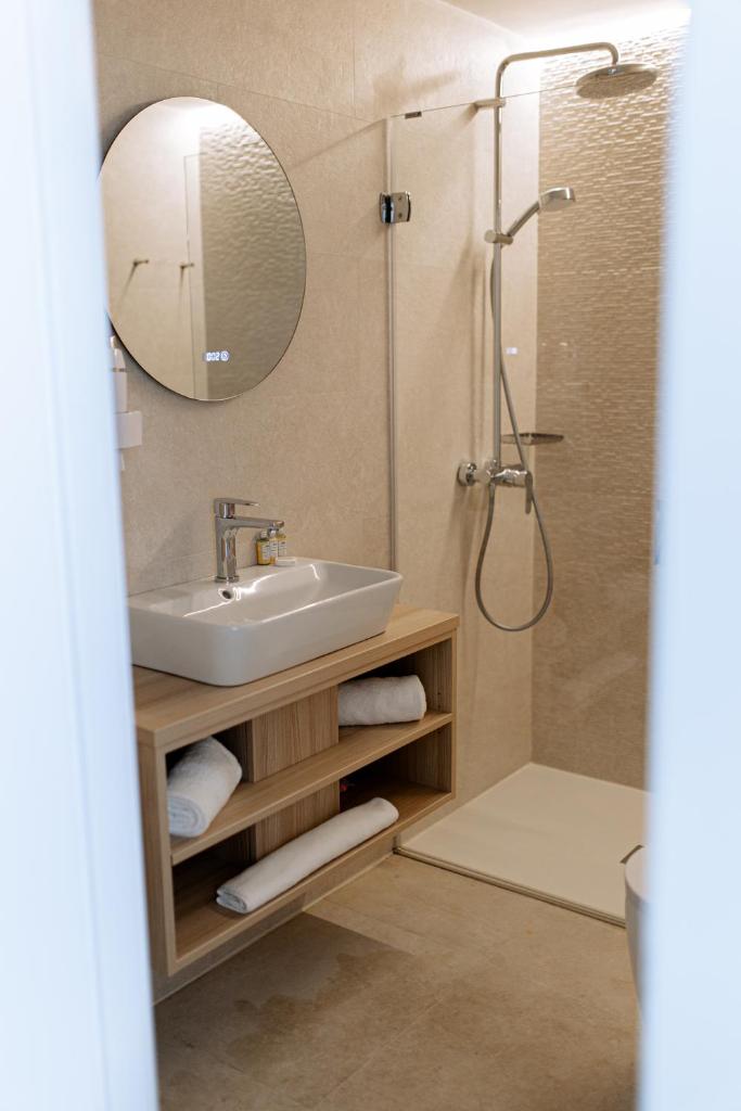 Portomar Apartments - 4-Star Superior Hotel Room Type - Apartment with lateral Sea View