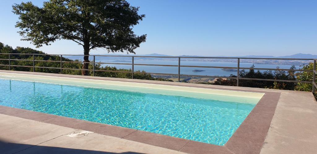 Moderne Villa mit atemberaubendem Seeblick photo 4