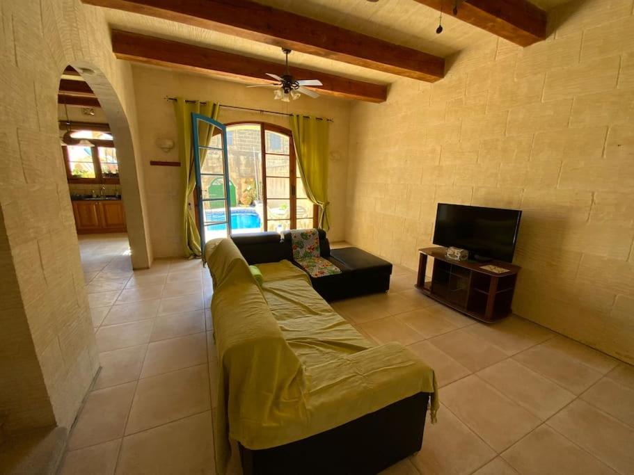 Tan Nanna Tropical Farmhouse with spacious pool photo 4
