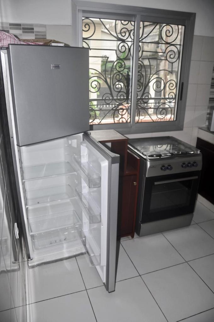 Appart luxueux moderne 2 lits 2 douches Makepe photo 4