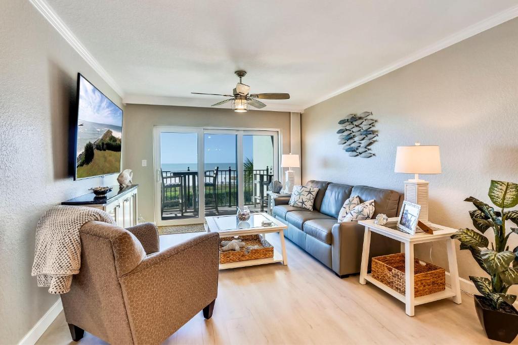 Land's End 6-302 Beach Front - Premier image