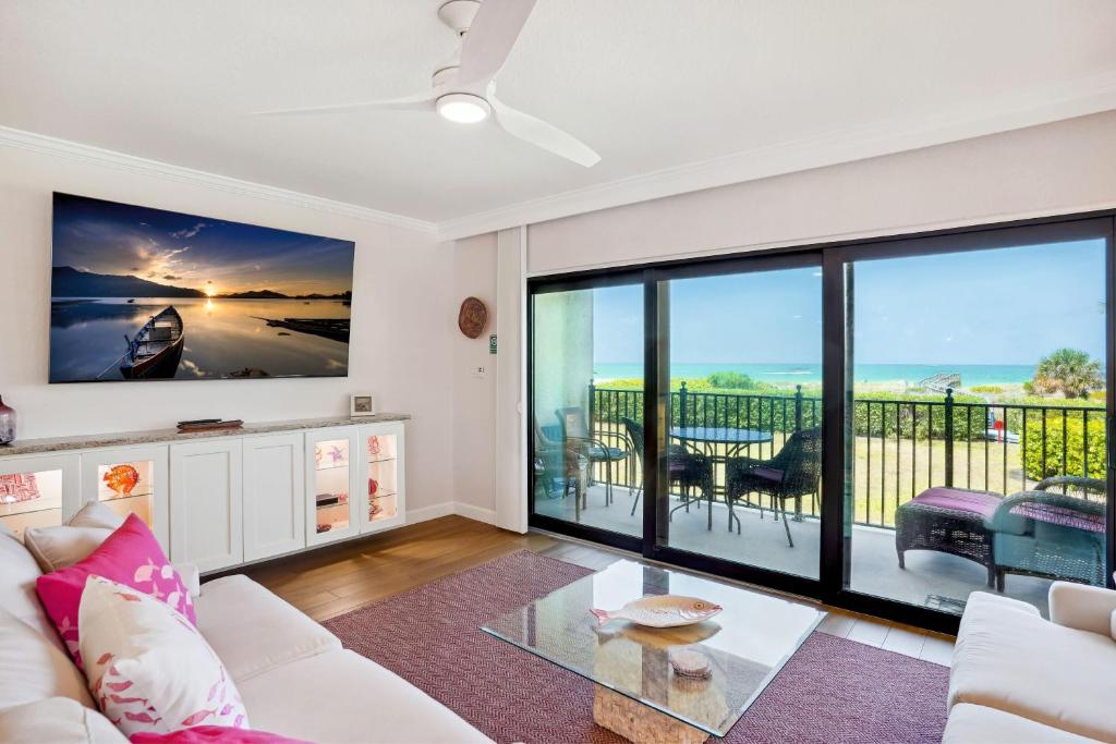 Land's End 7-206 Beach Front - Premier image