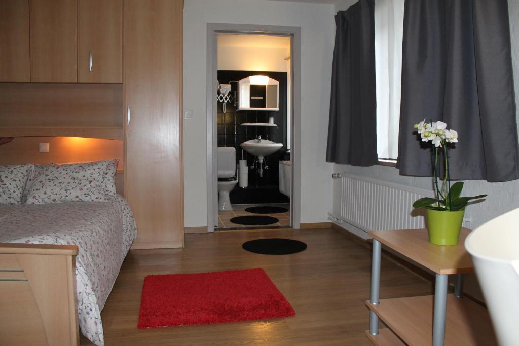 Hotel De Ploeg photo 2