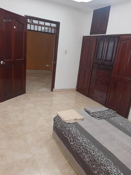 Casa con excelente ubicación, amplia y fresca. photo 2