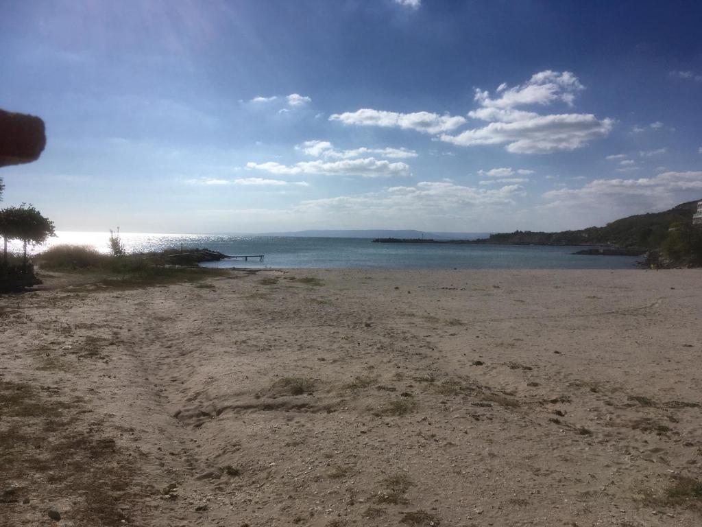 Perfect Sea View One Bedroom Apartment with gate direct on the beach photo 3