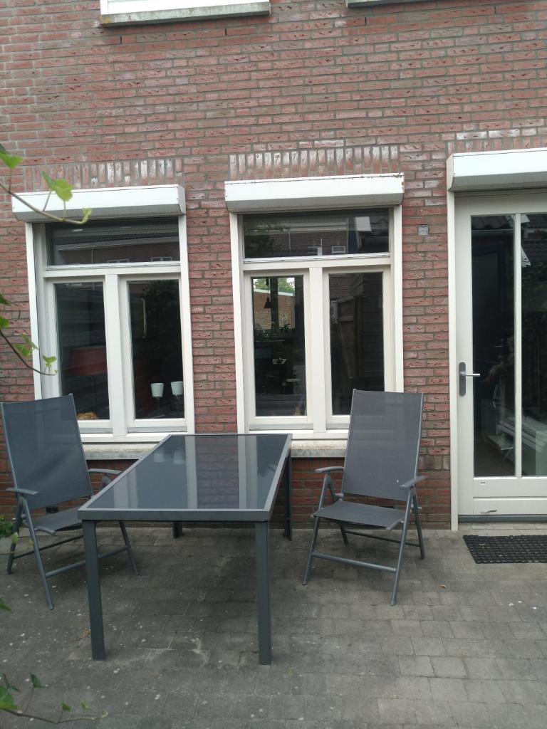 etage met slaap, en badkamer photo 4