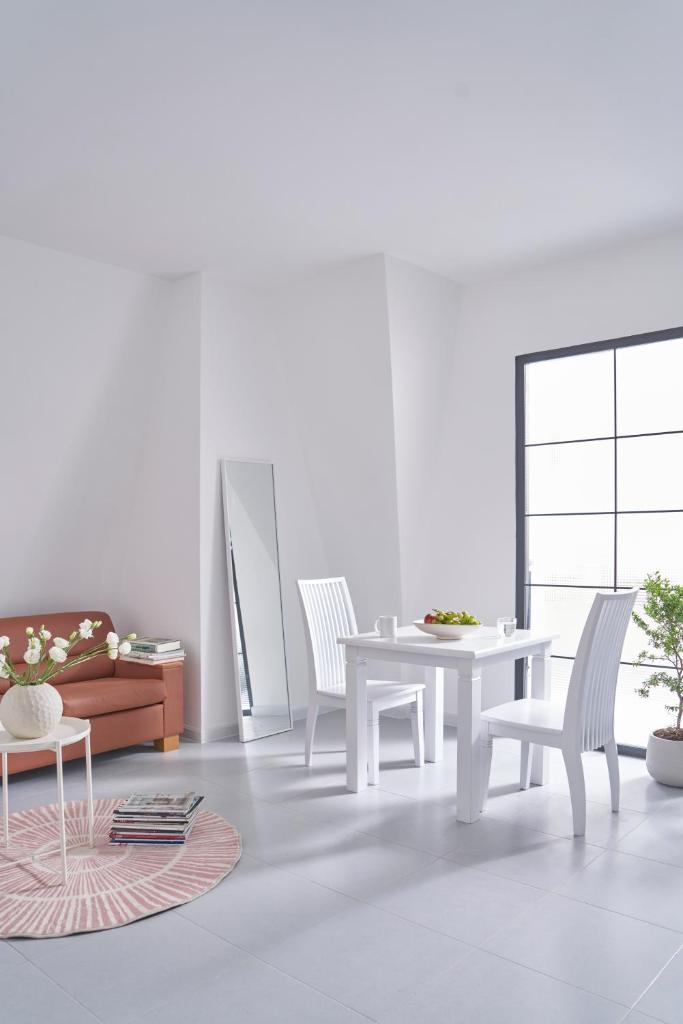 M Village Nguyễn Văn Hưởng