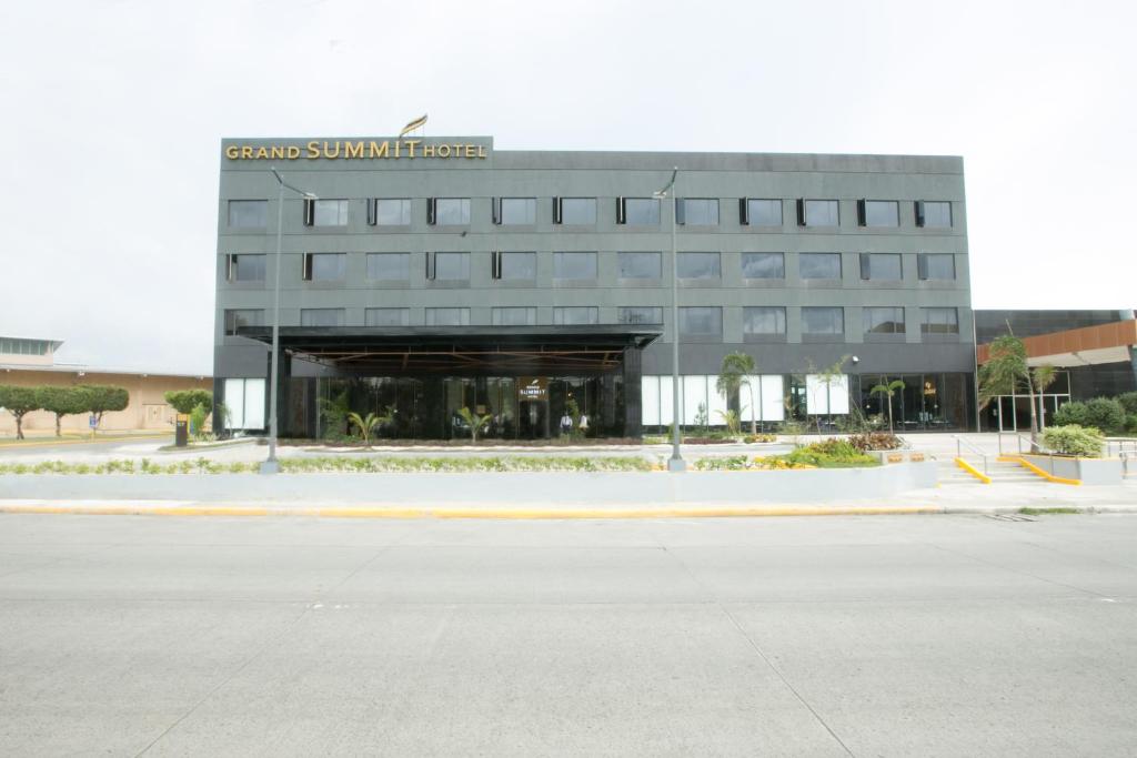 Grand Summit Hotel General Santos photo 3