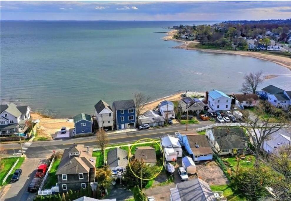 Beachy Bay Breeze Bungalow 2BR with parking and close to many amenities. image